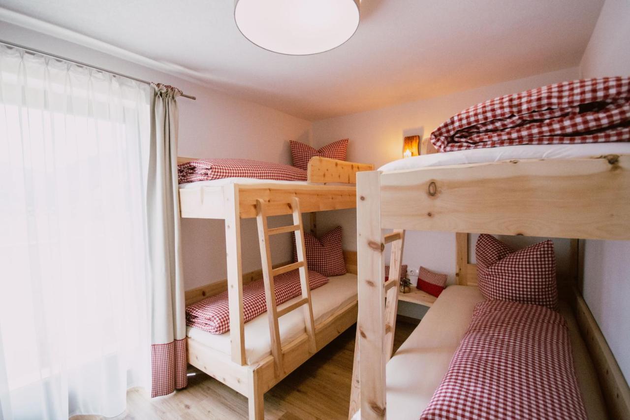 Nedererhof - Gemutliche Zimmer Mit Gemeinschaftskuche Ausserschmirn Dış mekan fotoğraf